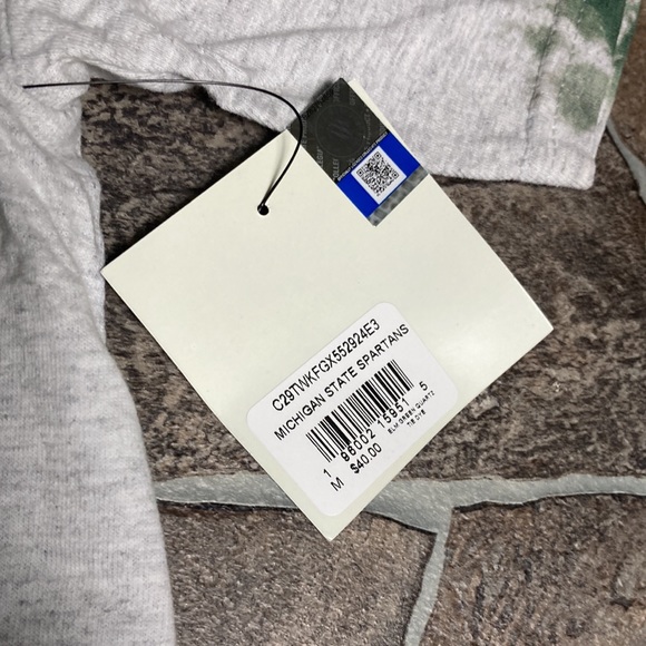 NWT Michigan State Spartans Tie Dye Effect Short Sleeve T Shirt - Picture 2 of 5